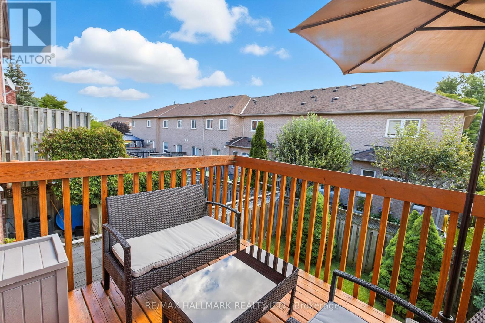 568 Legresley Lane, Newmarket, Ontario  L3Y 8R8 - Photo 8 - N12390186