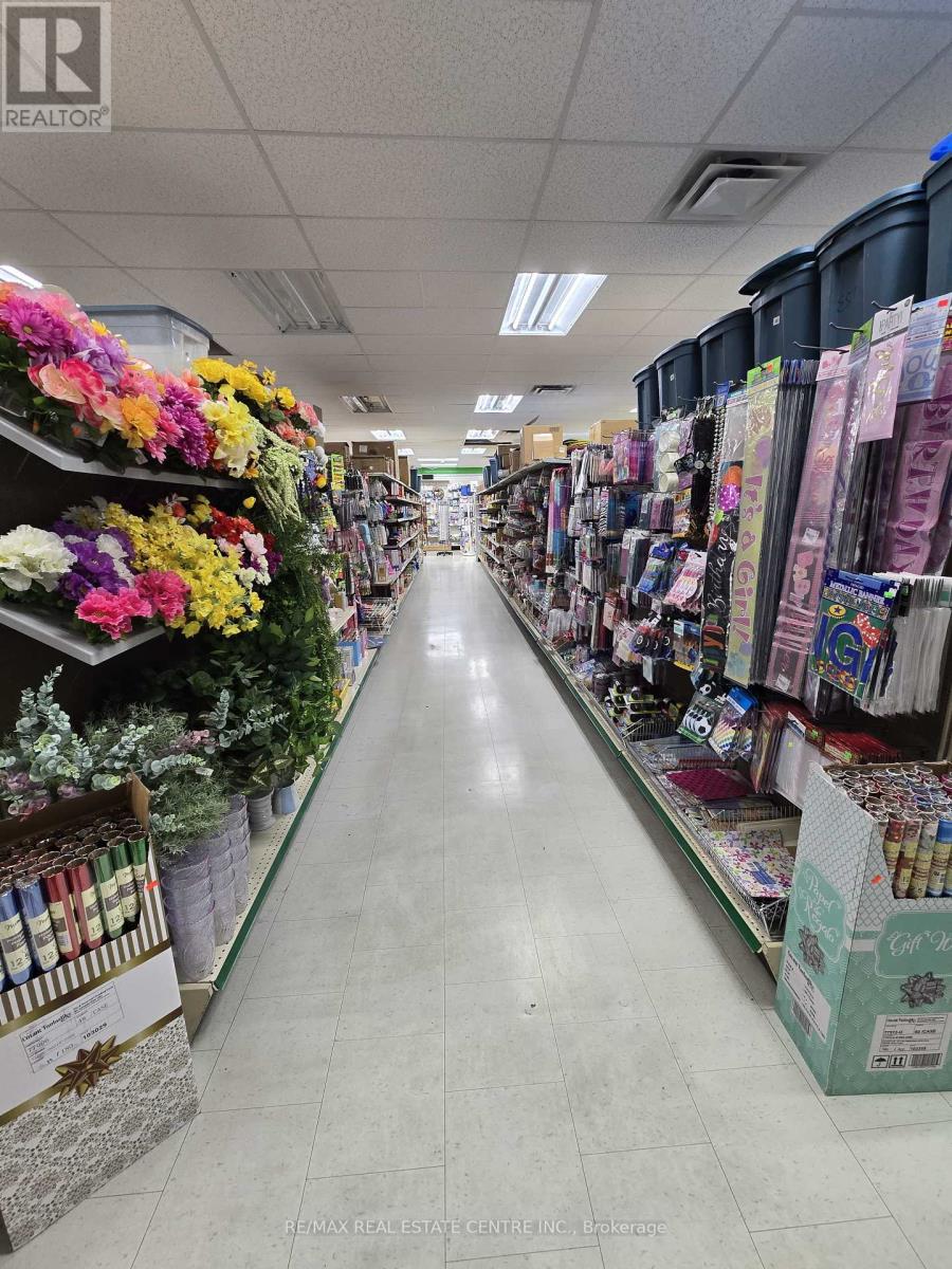 800 - 115 Christopher Drive, Cambridge, Ontario  N1R 4S1 - Photo 8 - X12390194