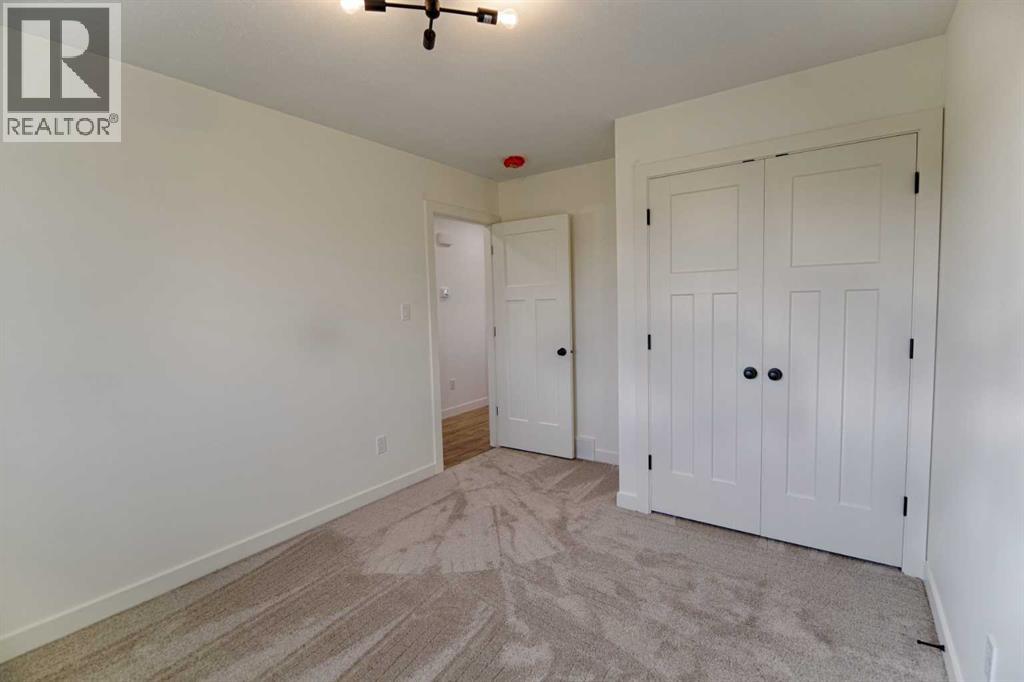 425 Pensacola Road, Enchant, Alberta  T0K 0V0 - Photo 11 - A2255402