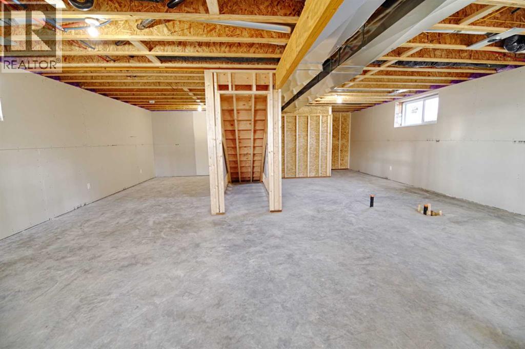 425 Pensacola Road, Enchant, Alberta  T0K 0V0 - Photo 25 - A2255402