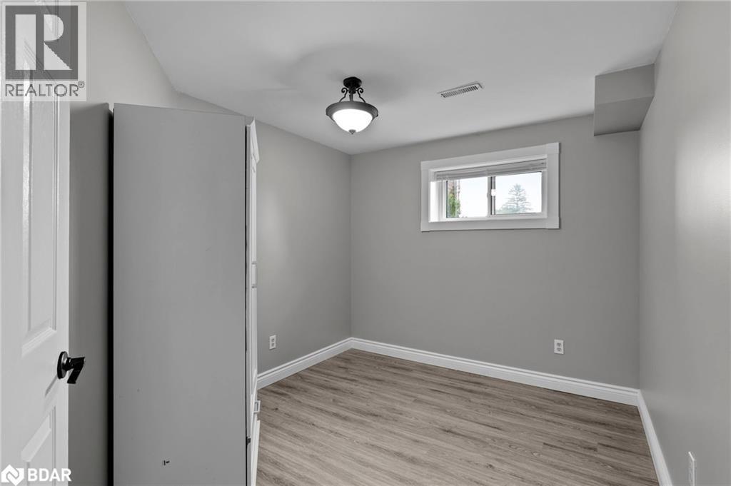 9 Birdie Court, Wasaga Beach, Ontario  L9Z 1C1 - Photo 32 - 40764468