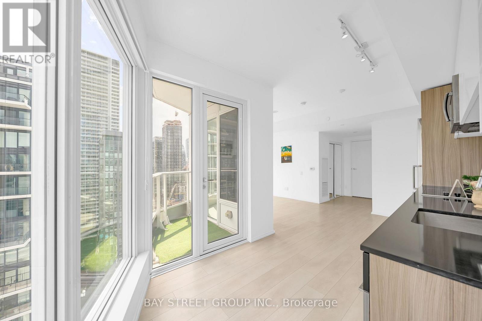 2802 - 68 Shuter Street, Toronto, Ontario  M5B 0B4 - Photo 10 - C12390222