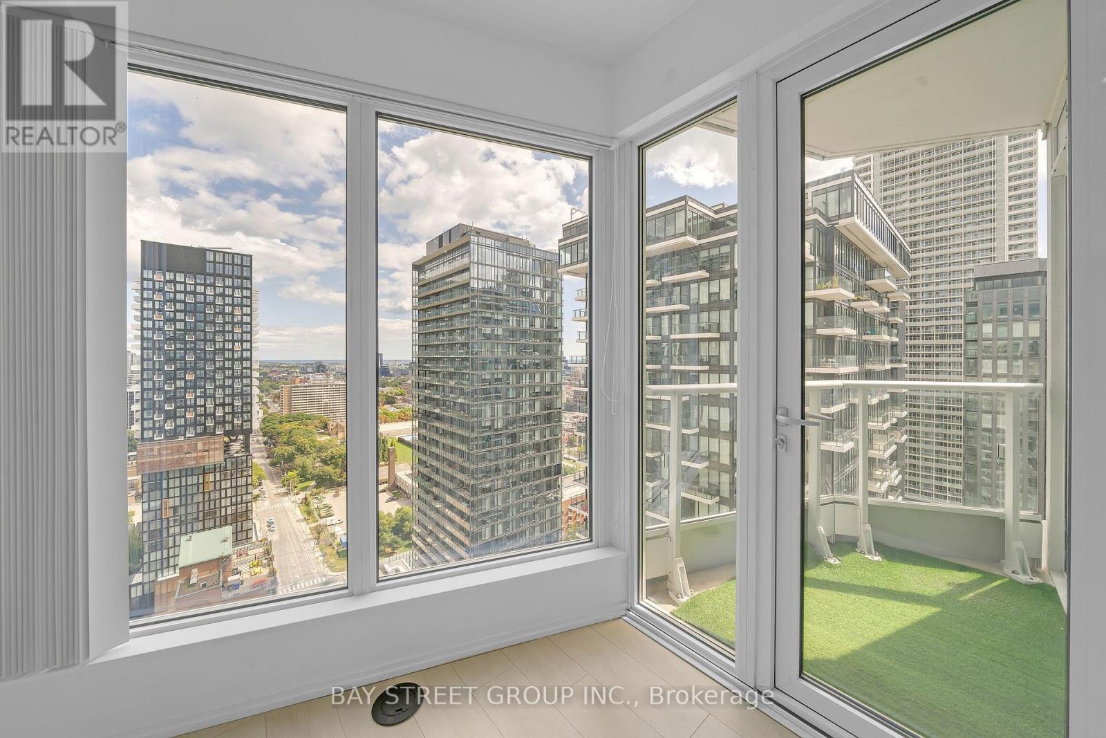 2802 - 68 Shuter Street, Toronto, Ontario  M5B 0B4 - Photo 11 - C12390222
