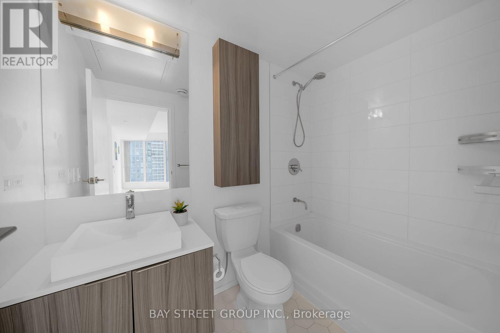2802 - 68 Shuter Street, Toronto, Ontario  M5B 0B4 - Photo 12 - C12390222