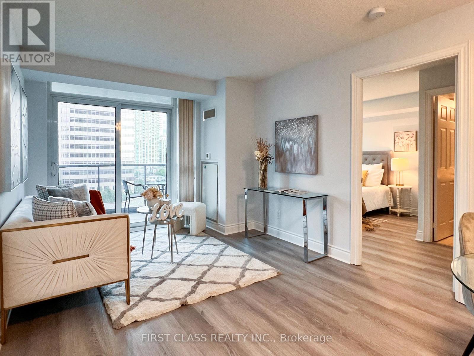 814 - 15 Greenview Avenue, Toronto, Ontario  M2M 4M7 - Photo 3 - C12390230