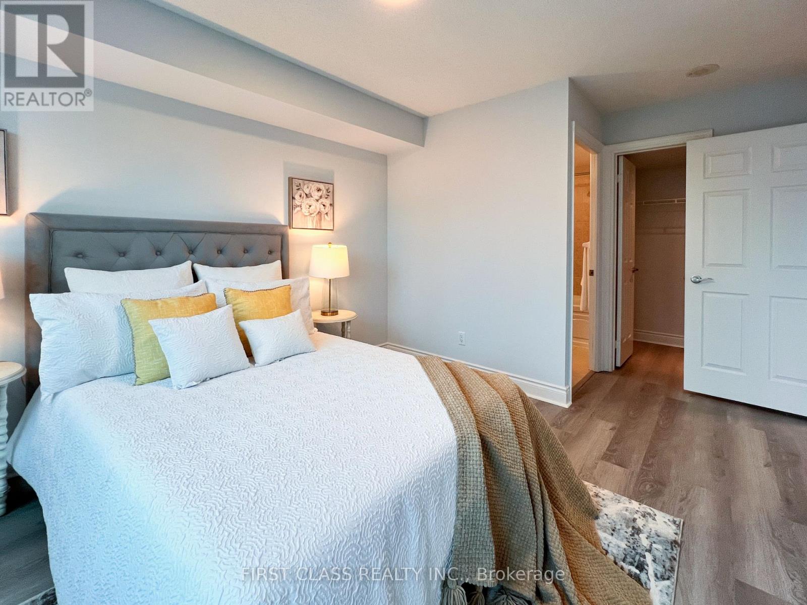 814 - 15 Greenview Avenue, Toronto, Ontario  M2M 4M7 - Photo 12 - C12390230