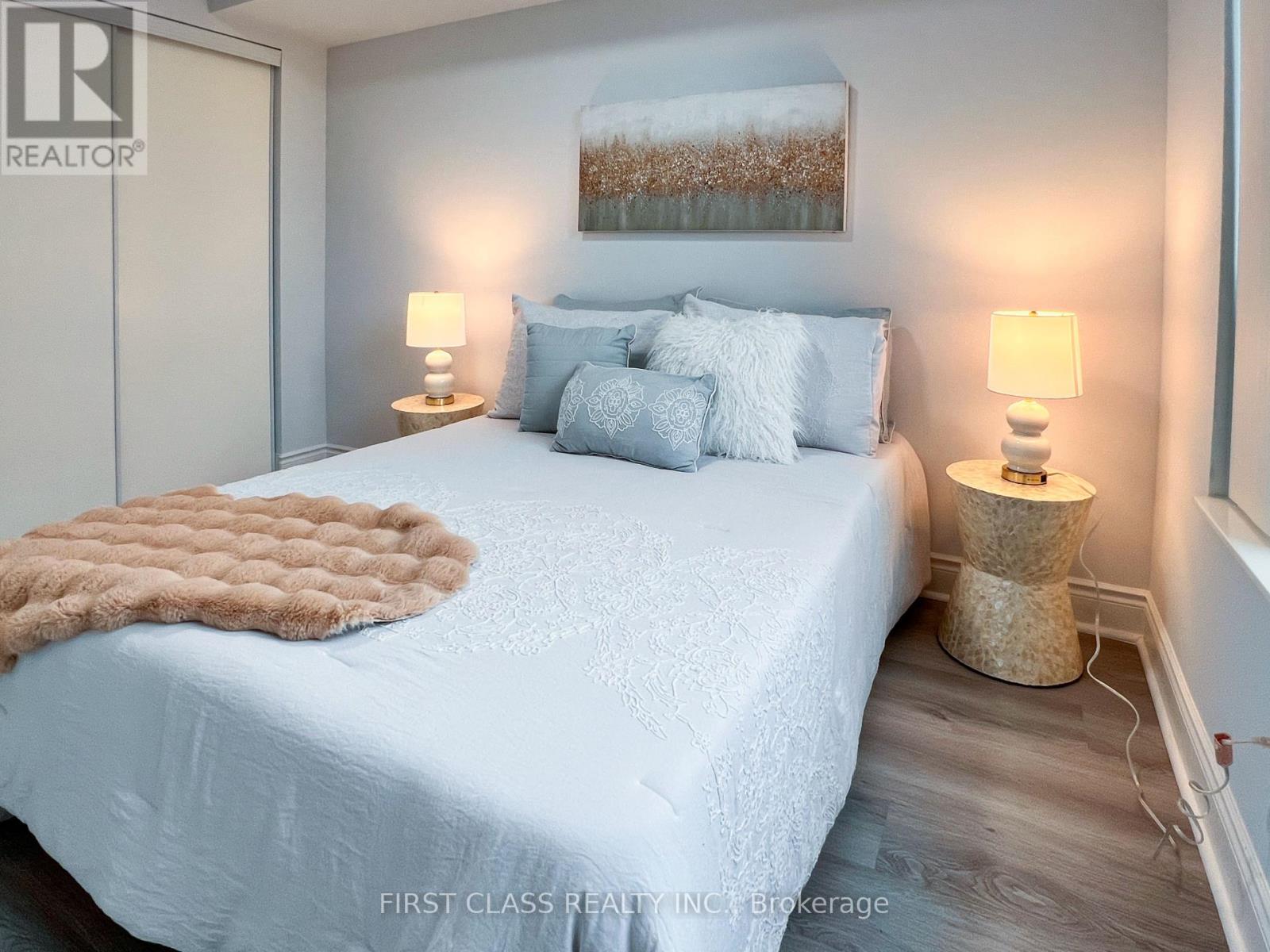 814 - 15 Greenview Avenue, Toronto, Ontario  M2M 4M7 - Photo 16 - C12390230
