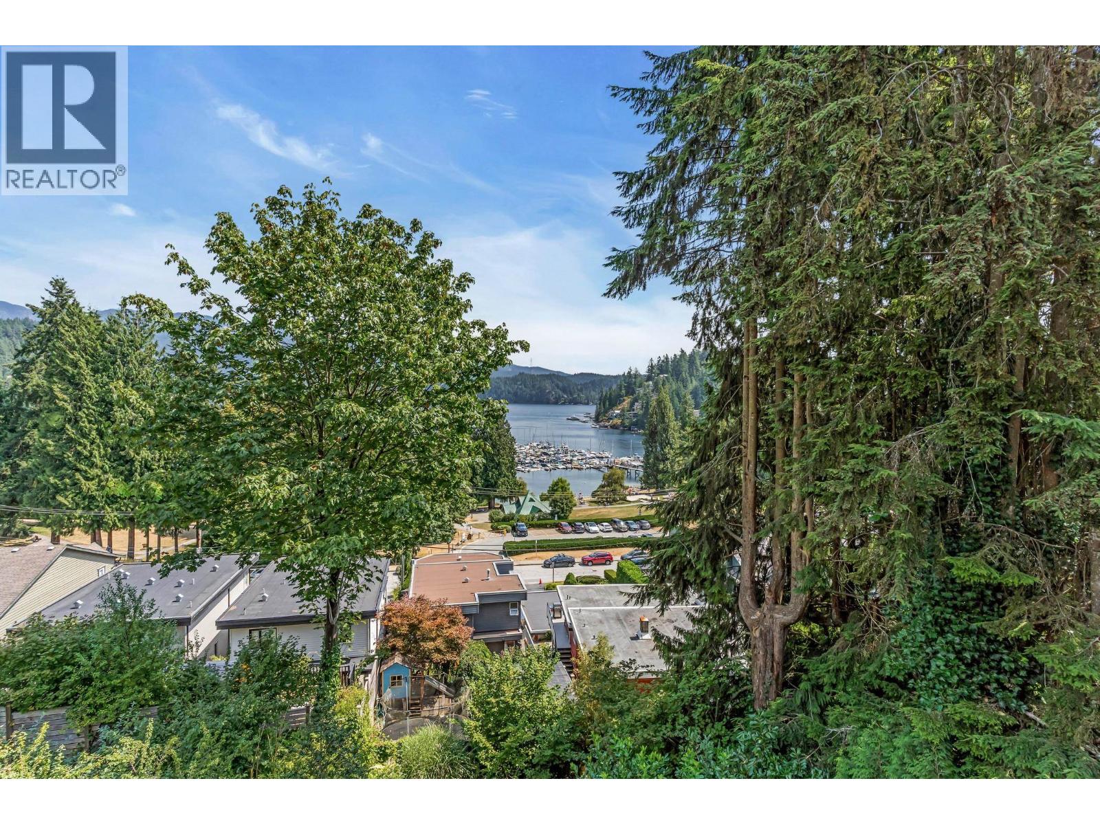 Property at 2360 CALEDONIA AVENUE image 4
