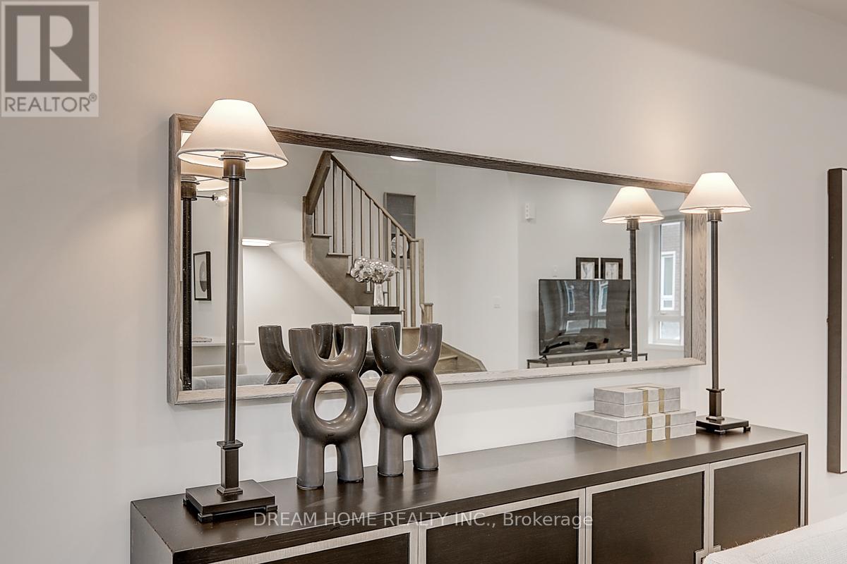 15 Chicago Lane, Markham, Ontario  L6E 2B9 - Photo 13 - N12390217
