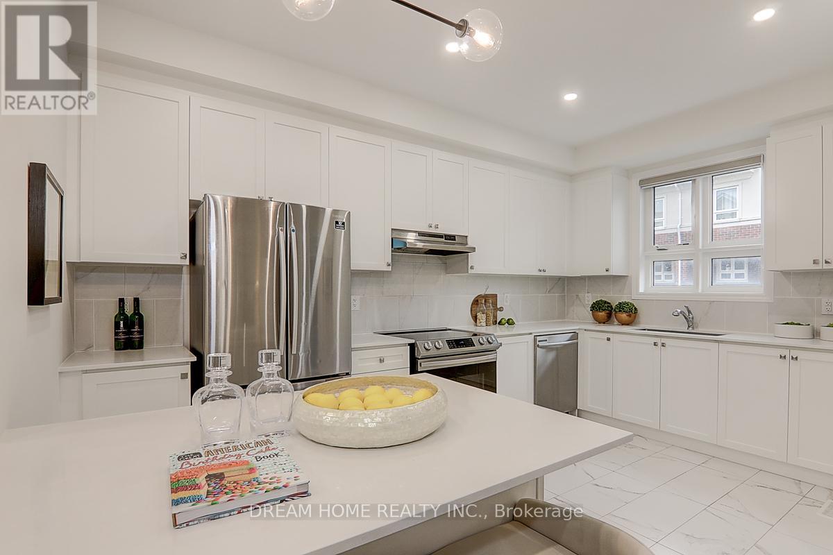 15 Chicago Lane, Markham, Ontario  L6E 2B9 - Photo 16 - N12390217
