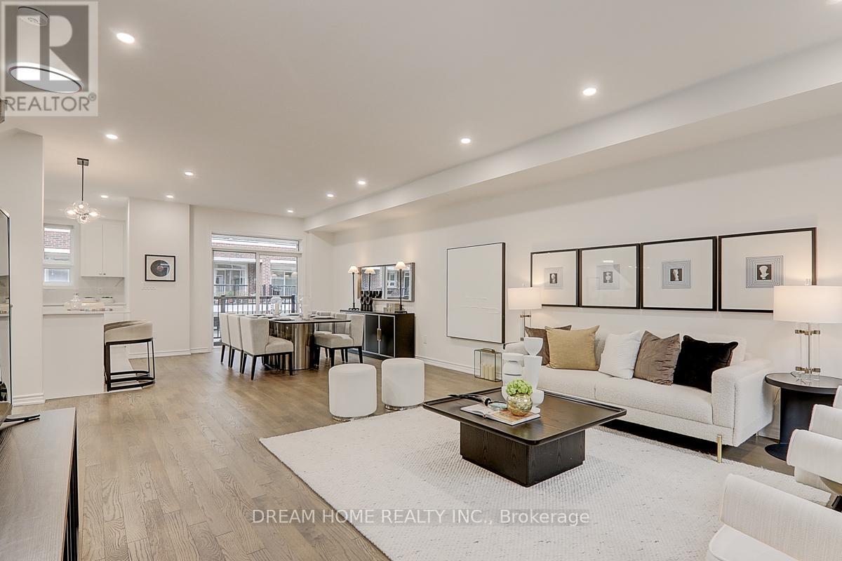 15 Chicago Lane, Markham, Ontario  L6E 2B9 - Photo 22 - N12390217