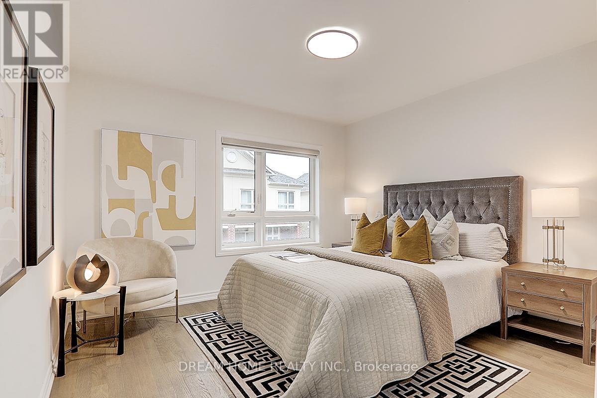 15 Chicago Lane, Markham, Ontario  L6E 2B9 - Photo 27 - N12390217