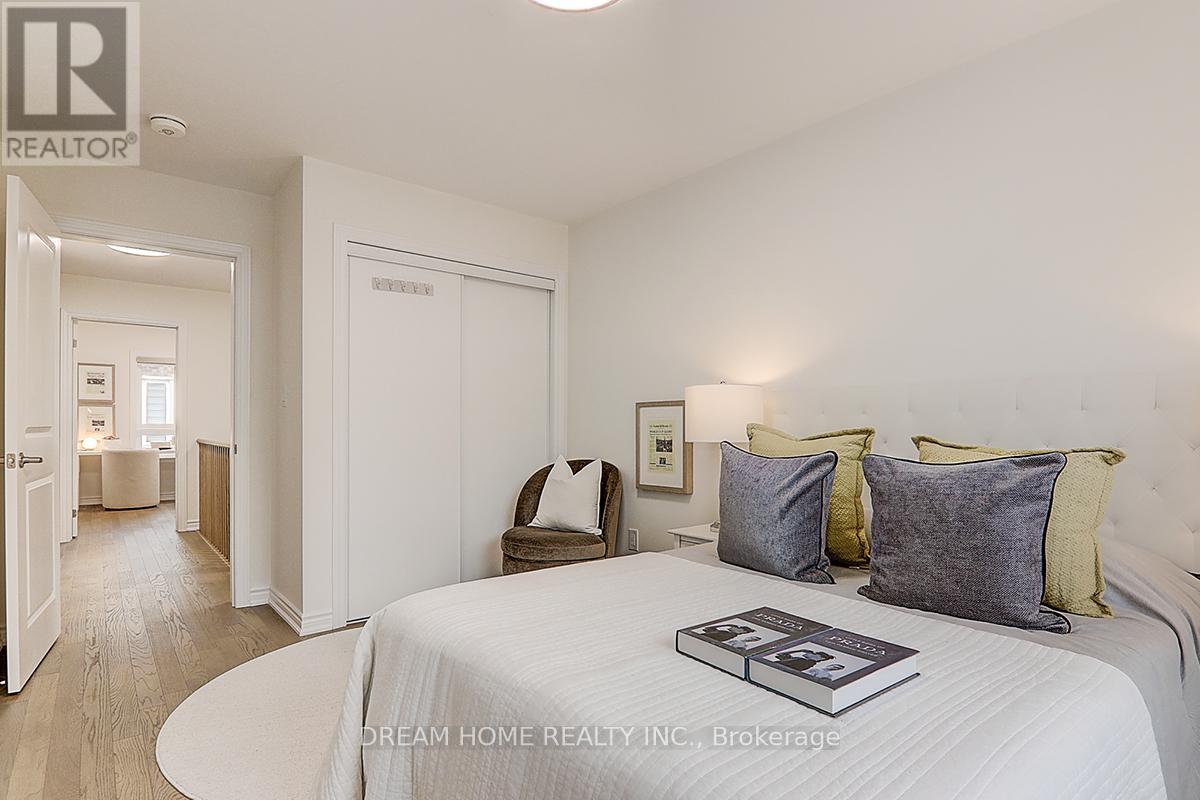 15 Chicago Lane, Markham, Ontario  L6E 2B9 - Photo 33 - N12390217