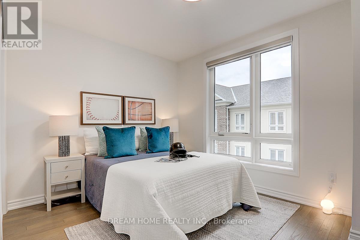15 Chicago Lane, Markham, Ontario  L6E 2B9 - Photo 35 - N12390217