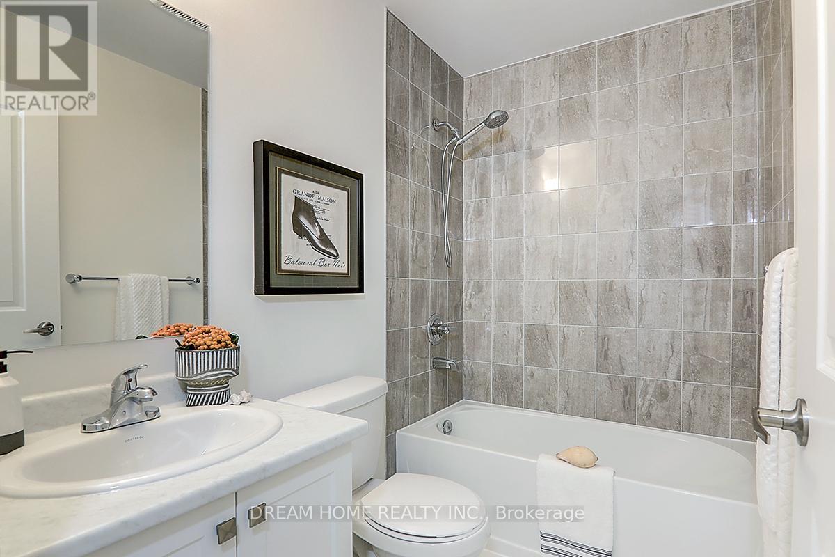 15 Chicago Lane, Markham, Ontario  L6E 2B9 - Photo 40 - N12390217
