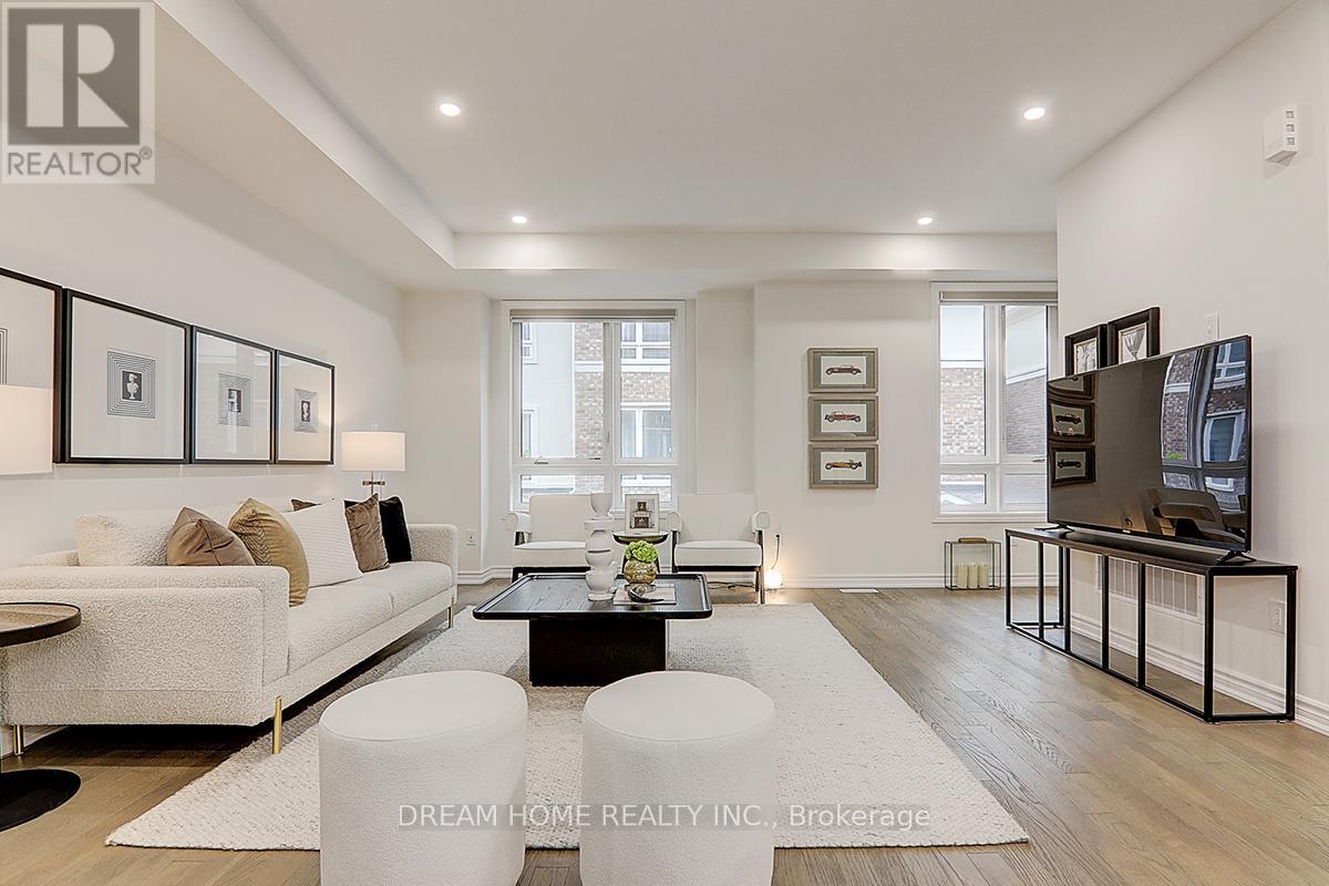 15 Chicago Lane, Markham, Ontario  L6E 2B9 - Photo 6 - N12390217