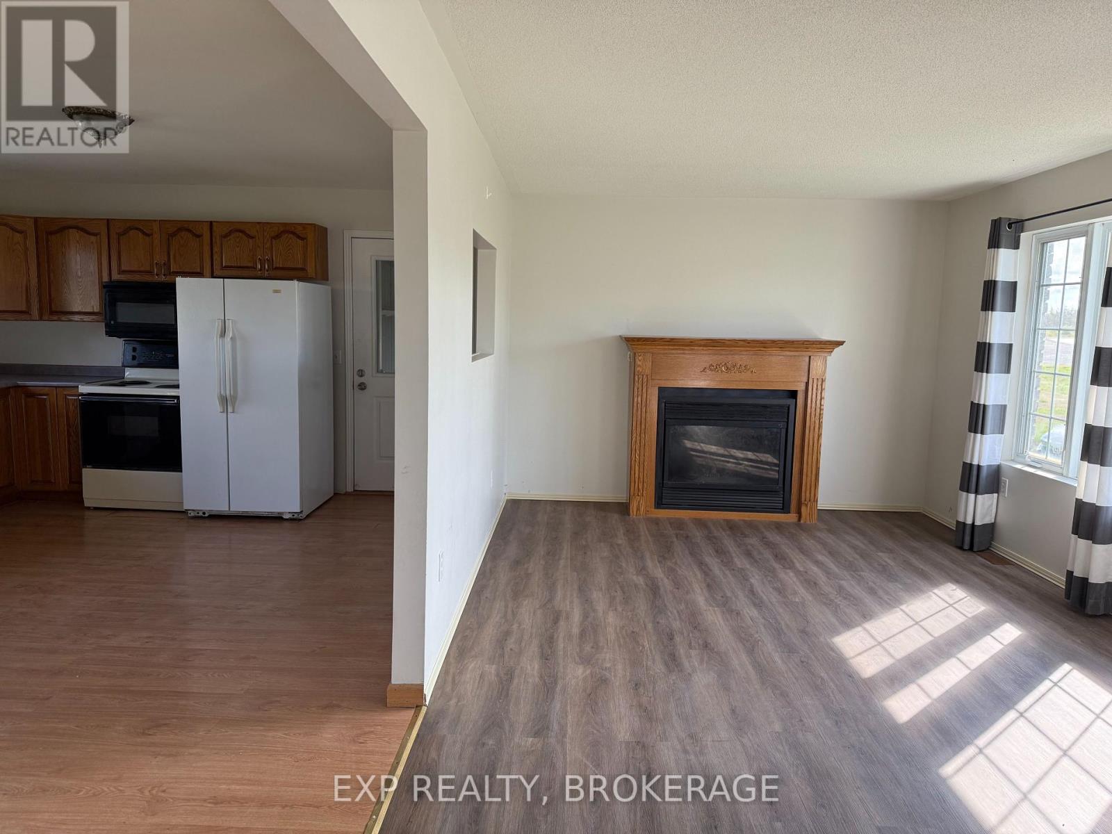 791 Beechwood Road, Greater Napanee, Ontario  K7R 3L1 - Photo 4 - X12329478