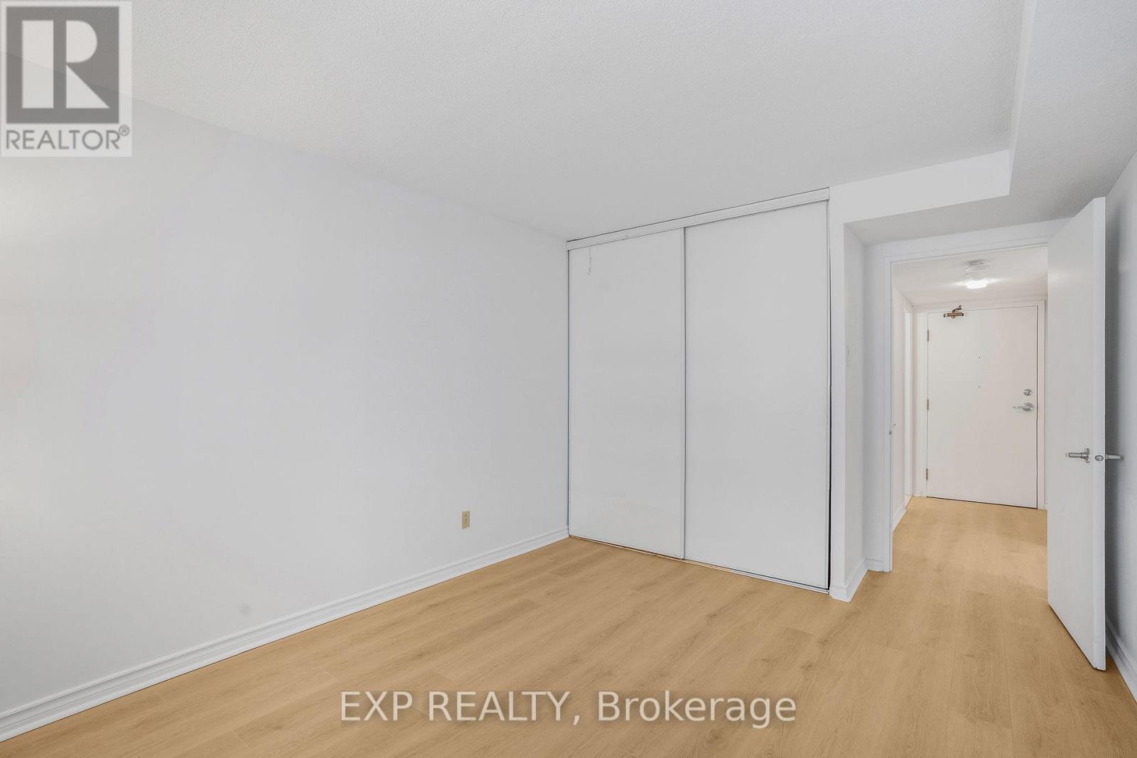 204 - 475 Laurier Avenue W, Ottawa, Ontario  K1R 7X1 - Photo 14 - X12390250