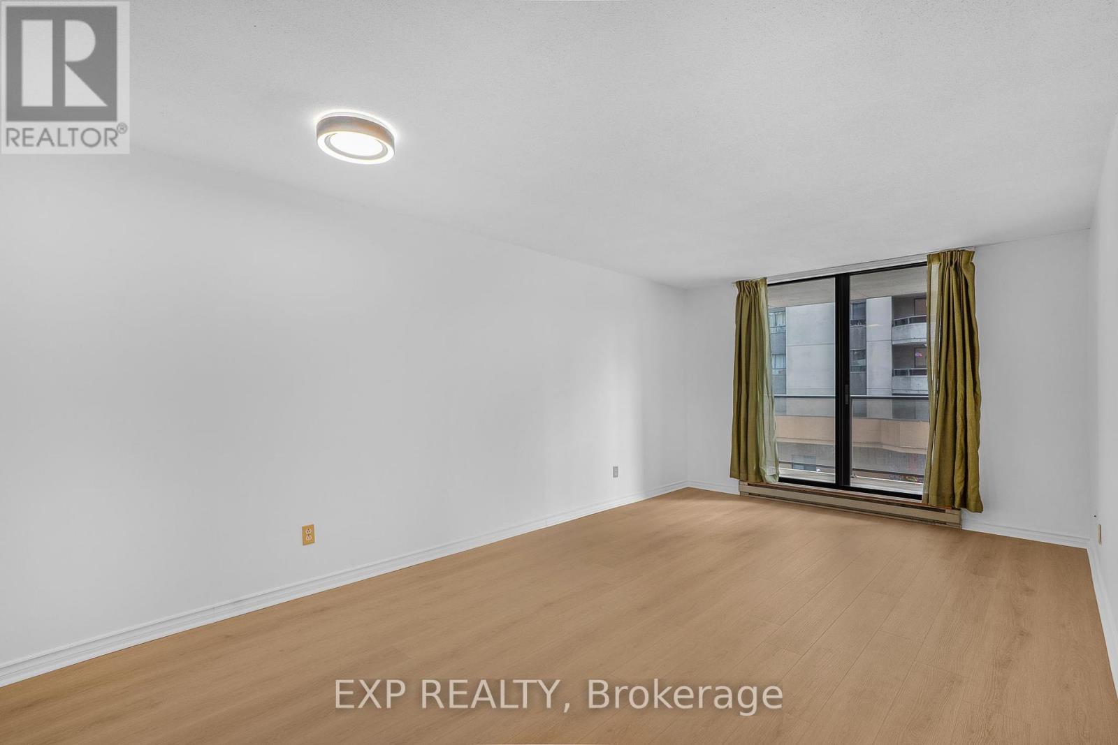 204 - 475 Laurier Avenue W, Ottawa, Ontario  K1R 7X1 - Photo 15 - X12390250