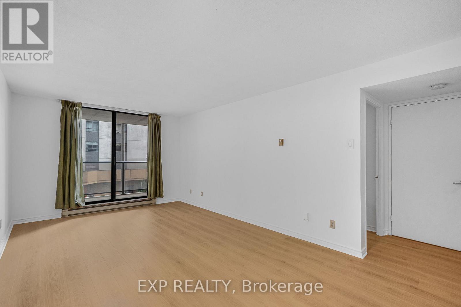 204 - 475 Laurier Avenue W, Ottawa, Ontario  K1R 7X1 - Photo 17 - X12390250