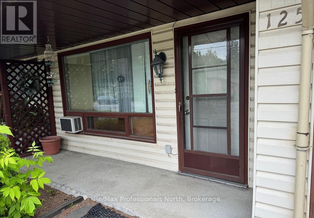 125 Taylor Road, Bracebridge, Ontario  P1L 1J5 - Photo 1 - X12390245