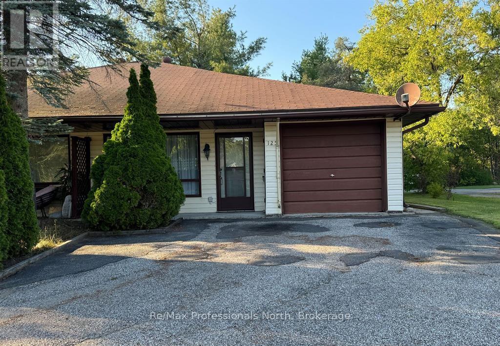 125 Taylor Road, Bracebridge, Ontario  P1L 1J5 - Photo 2 - X12390245