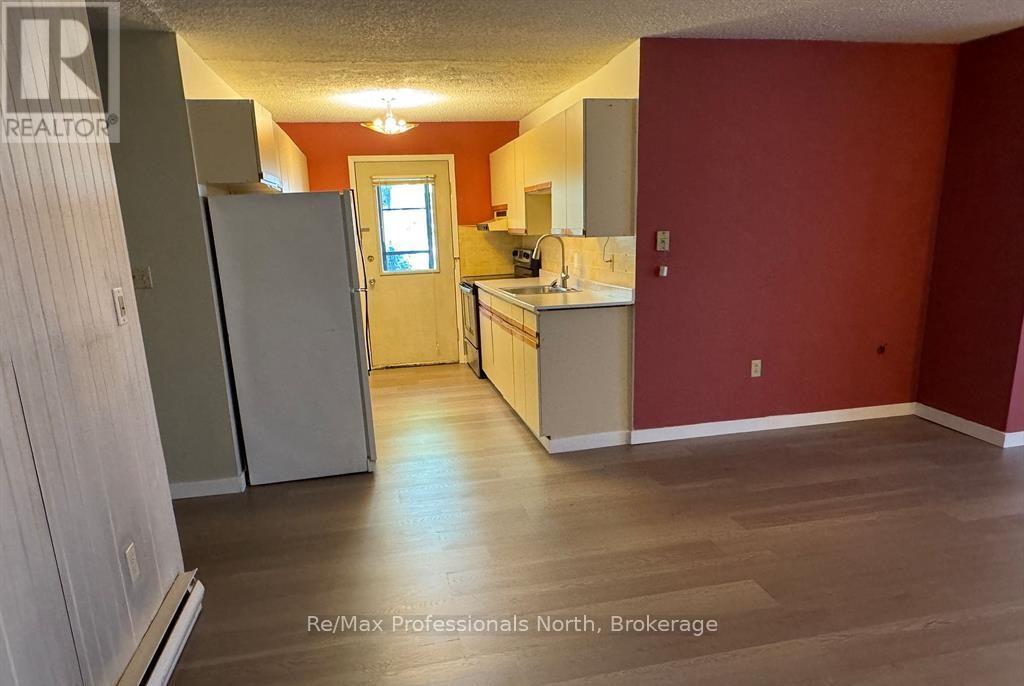 125 Taylor Road, Bracebridge, Ontario  P1L 1J5 - Photo 8 - X12390245