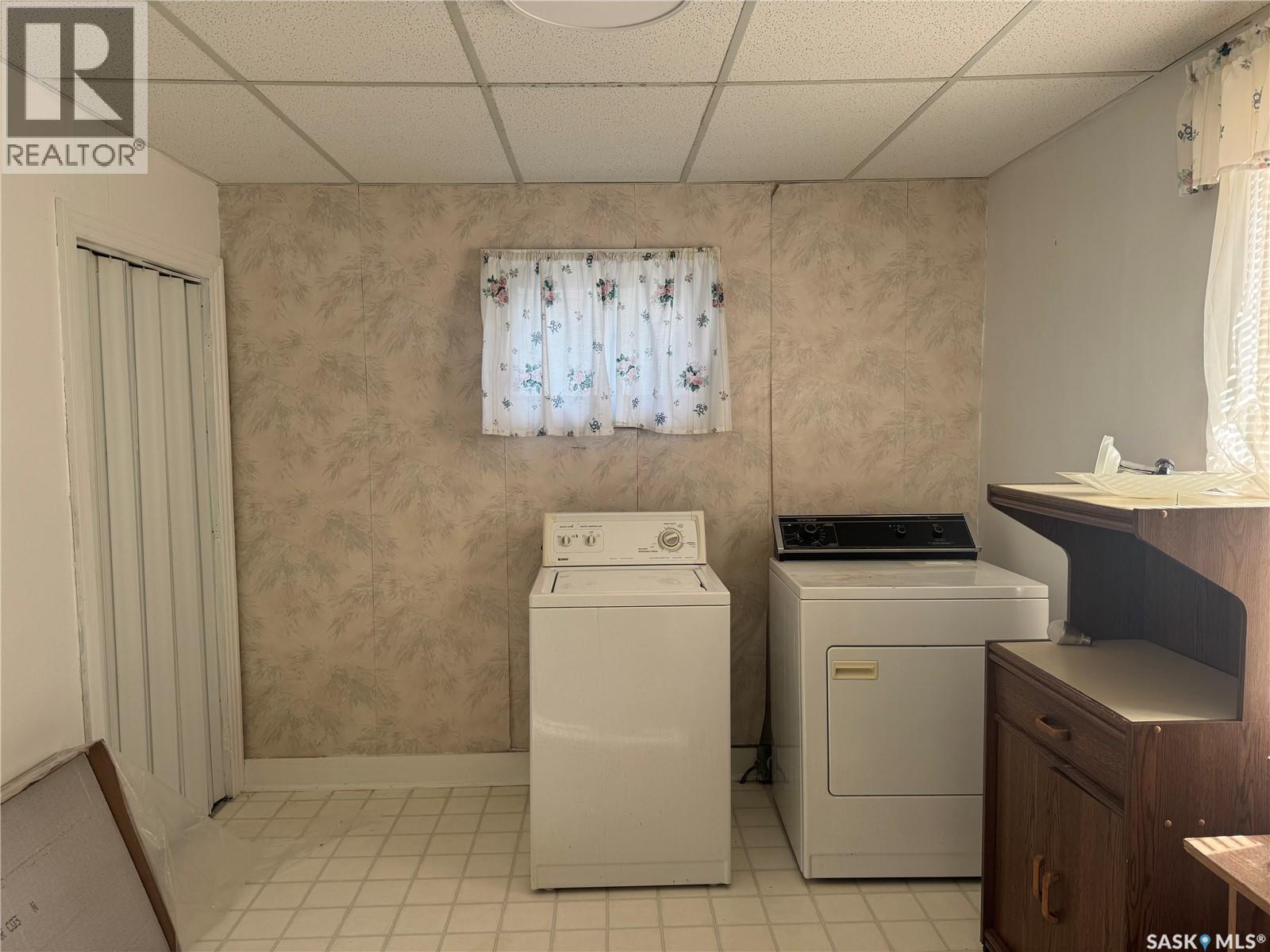 218 4th Street W, Nipawin, Saskatchewan  S0E 1E0 - Photo 9 - SK017828