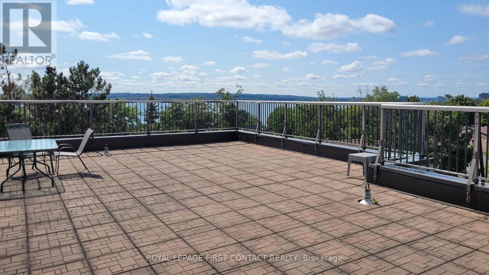 401 - 291 Blake Street, Barrie, Ontario  L4M 1K7 - Photo 49 - S12386494