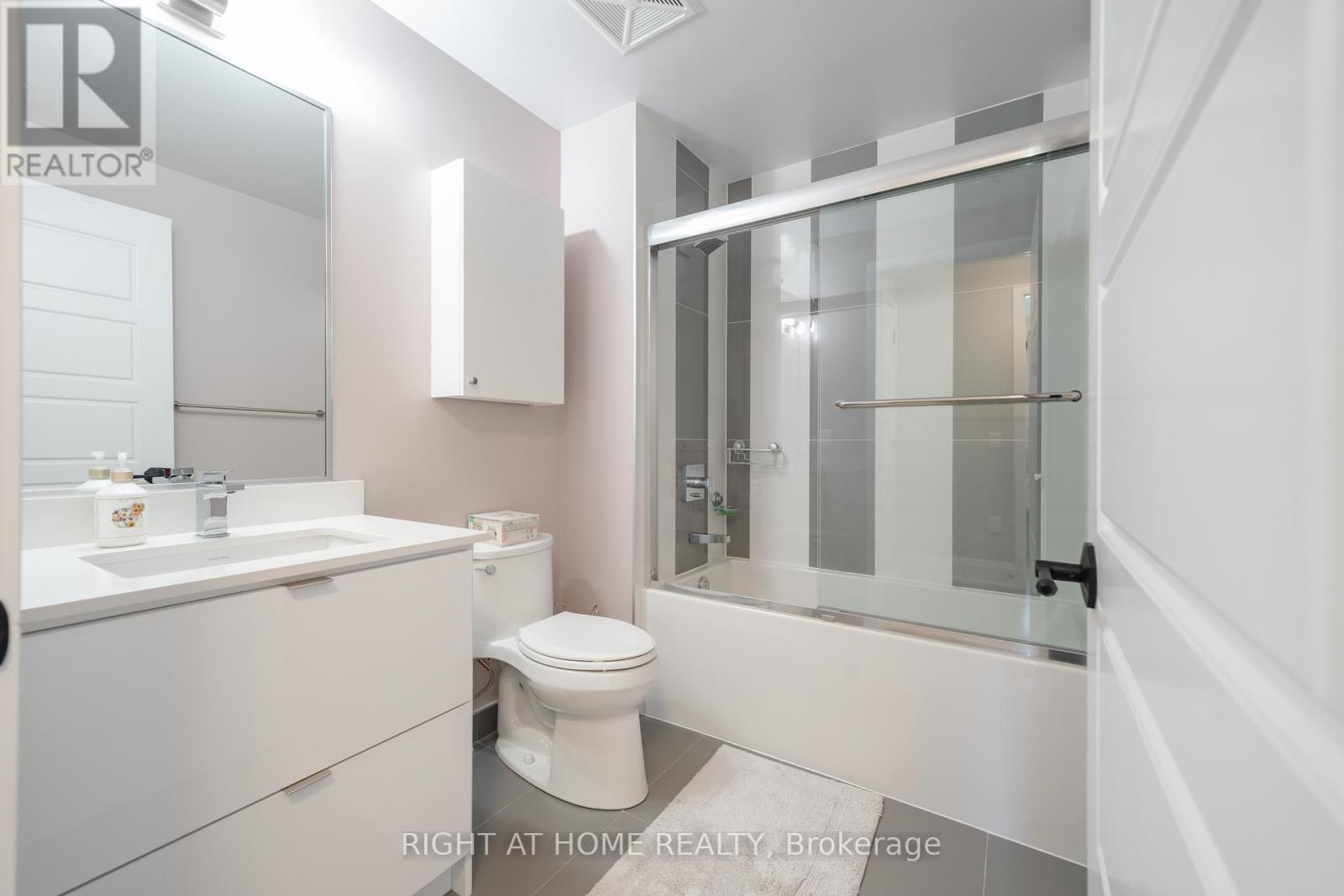 202 - 415 Sea Ray Avenue, Innisfil, Ontario  L9S 0R5 - Photo 14 - N12390262