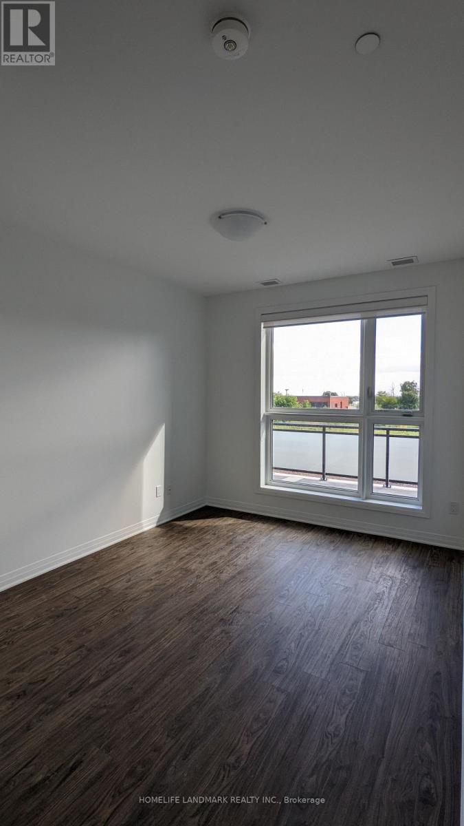 121 - 95 Dundas Street W, Oakville, Ontario  L6M 5N4 - Photo 10 - W12390241