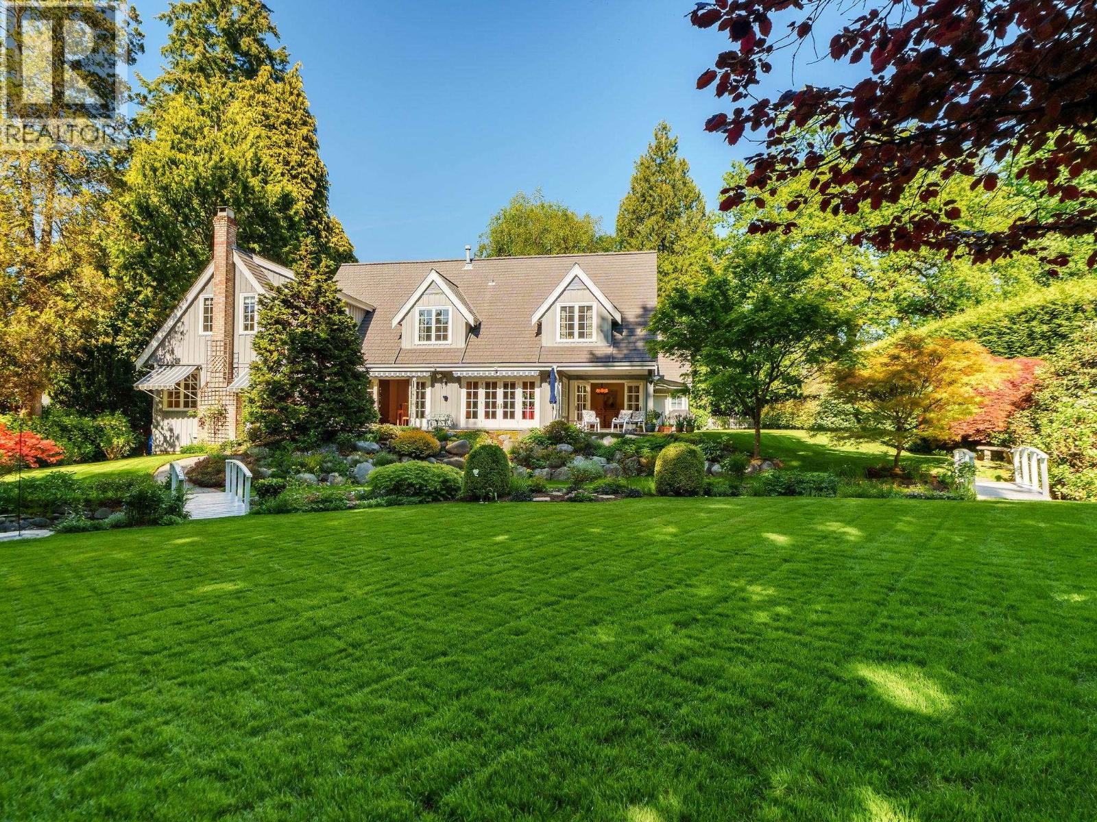 Property at 6065 BUCKINGHAM AVENUE image 1
