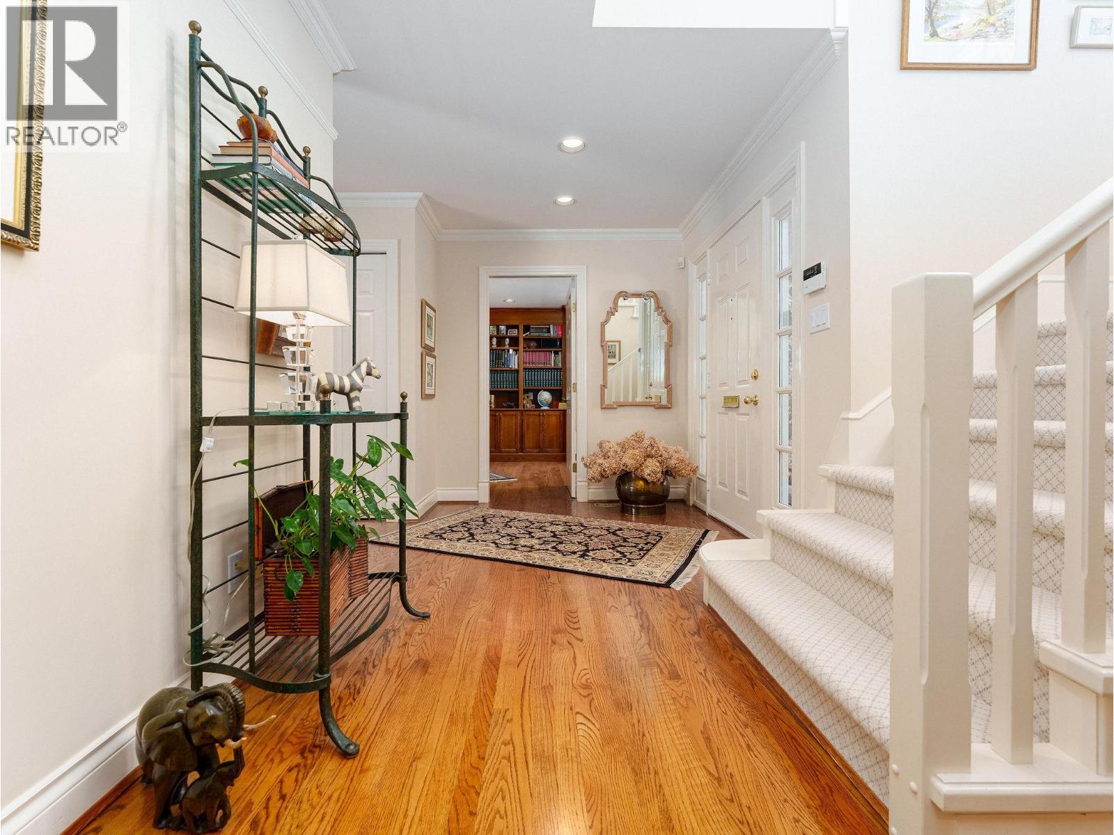 Property at 6065 BUCKINGHAM AVENUE image 4