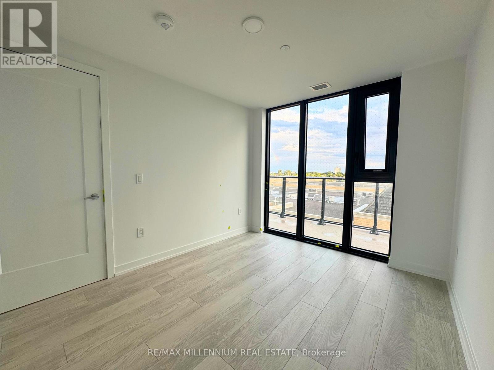 419 - 801 The Queensway, Toronto, Ontario  M8Z 6A8 - Photo 10 - W12385395