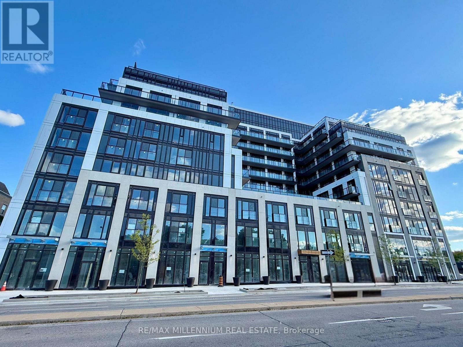 419 - 801 THE QUEENSWAY, Toronto, Ontario