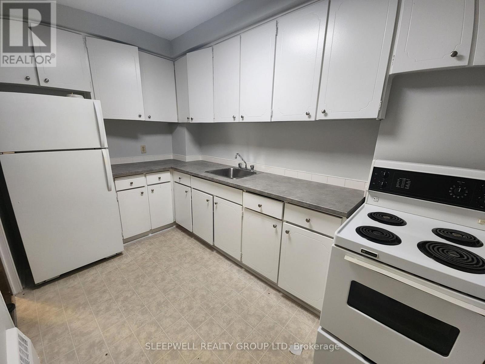 102 - 420 Gilmour Street, Ottawa, Ontario  K2P 0R9 - Photo 5 - X12390293