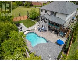22 Hilltop Road, Guelph (Victoria North), Ca