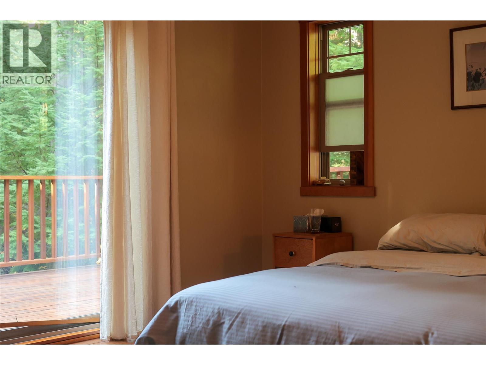 2663 Storbo Heights Road, Slocan Park, British Columbia  V0G 2E0 - Photo 17 - 10362023