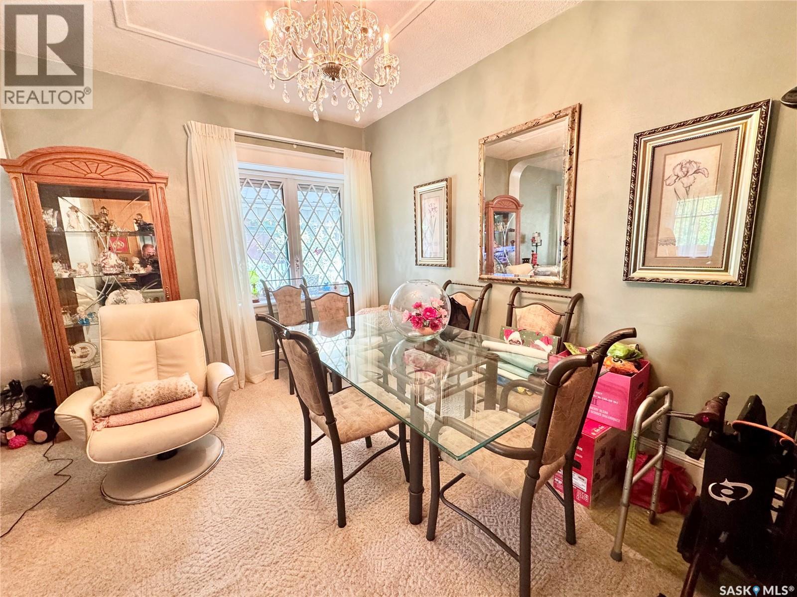 Property at 119 22nd STREET E image 4