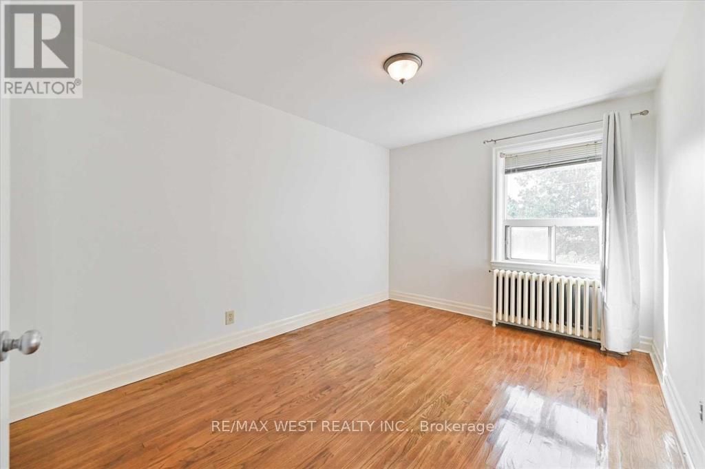 5 Dieppe Road S, Toronto, Ontario  M4J 2K8 - Photo 11 - E12390301