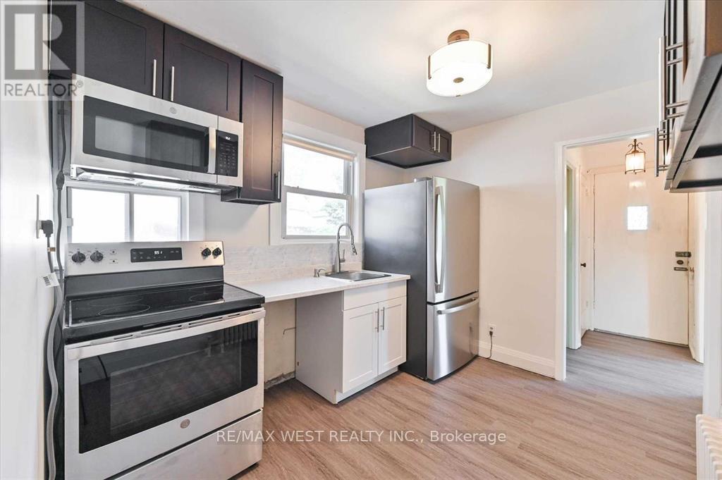 5 Dieppe Road S, Toronto, Ontario  M4J 2K8 - Photo 4 - E12390301
