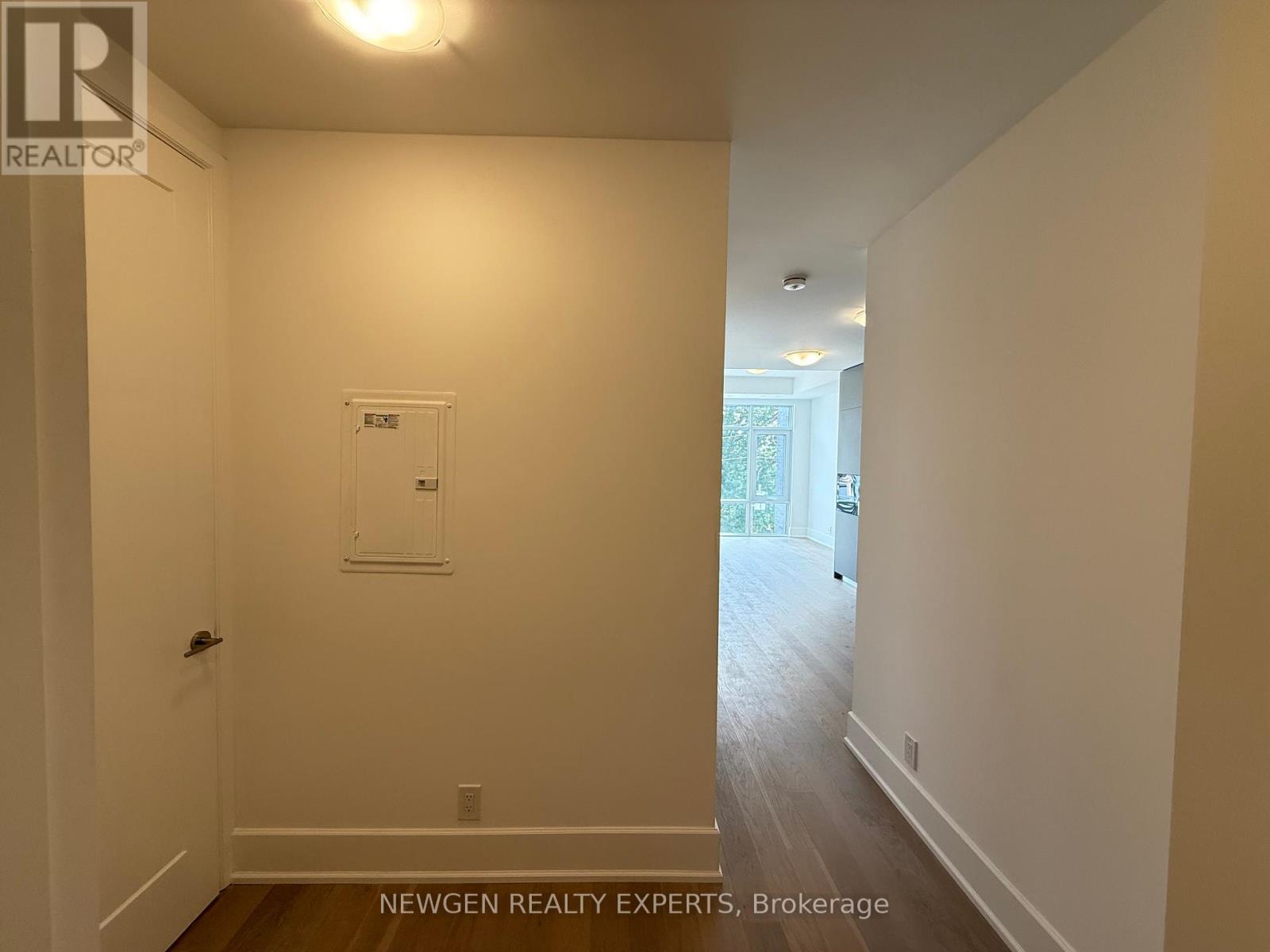 404 - 800 Broadview Avenue, Toronto, Ontario  M4K 2P7 - Photo 4 - E12390303