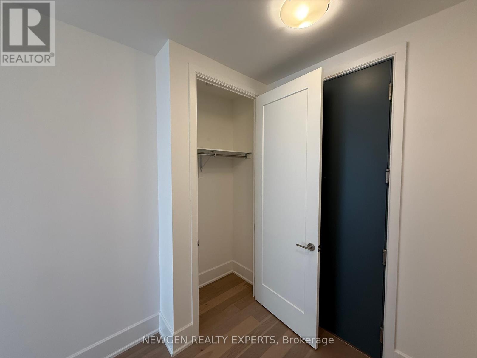 404 - 800 Broadview Avenue, Toronto, Ontario  M4K 2P7 - Photo 5 - E12390303