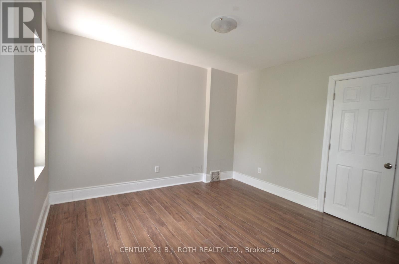 73 High Street, Barrie, Ontario  L4N 1W5 - Photo 15 - S12390302