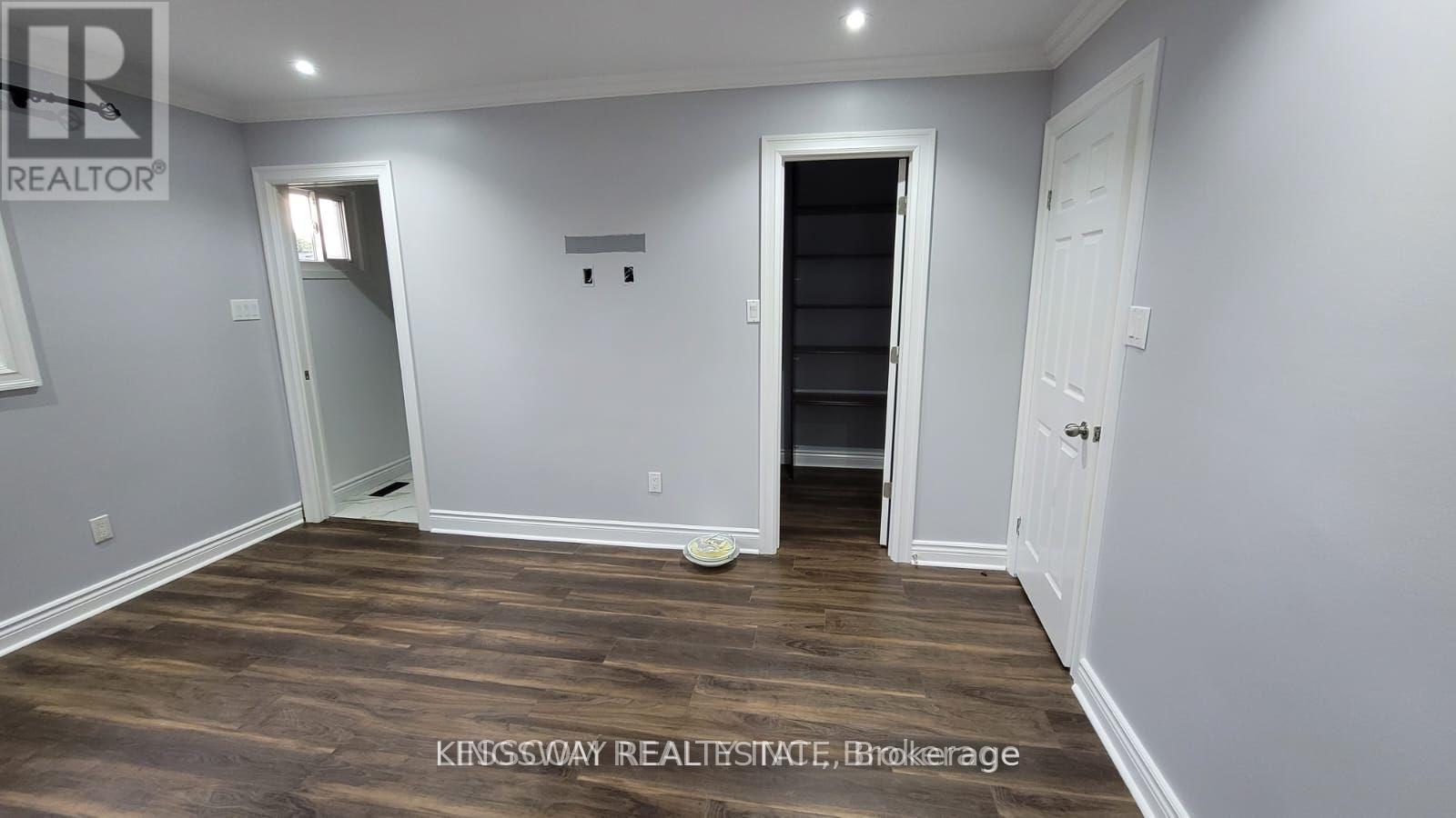 12 Silverstream Road, Brampton, Ontario  L6Z 4L2 - Photo 19 - W12390285