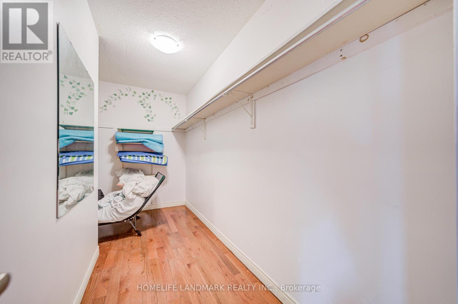 1194 Fairmeadow Trail, Oakville, Ontario  L6M 2M7 - Photo 17 - W12390295