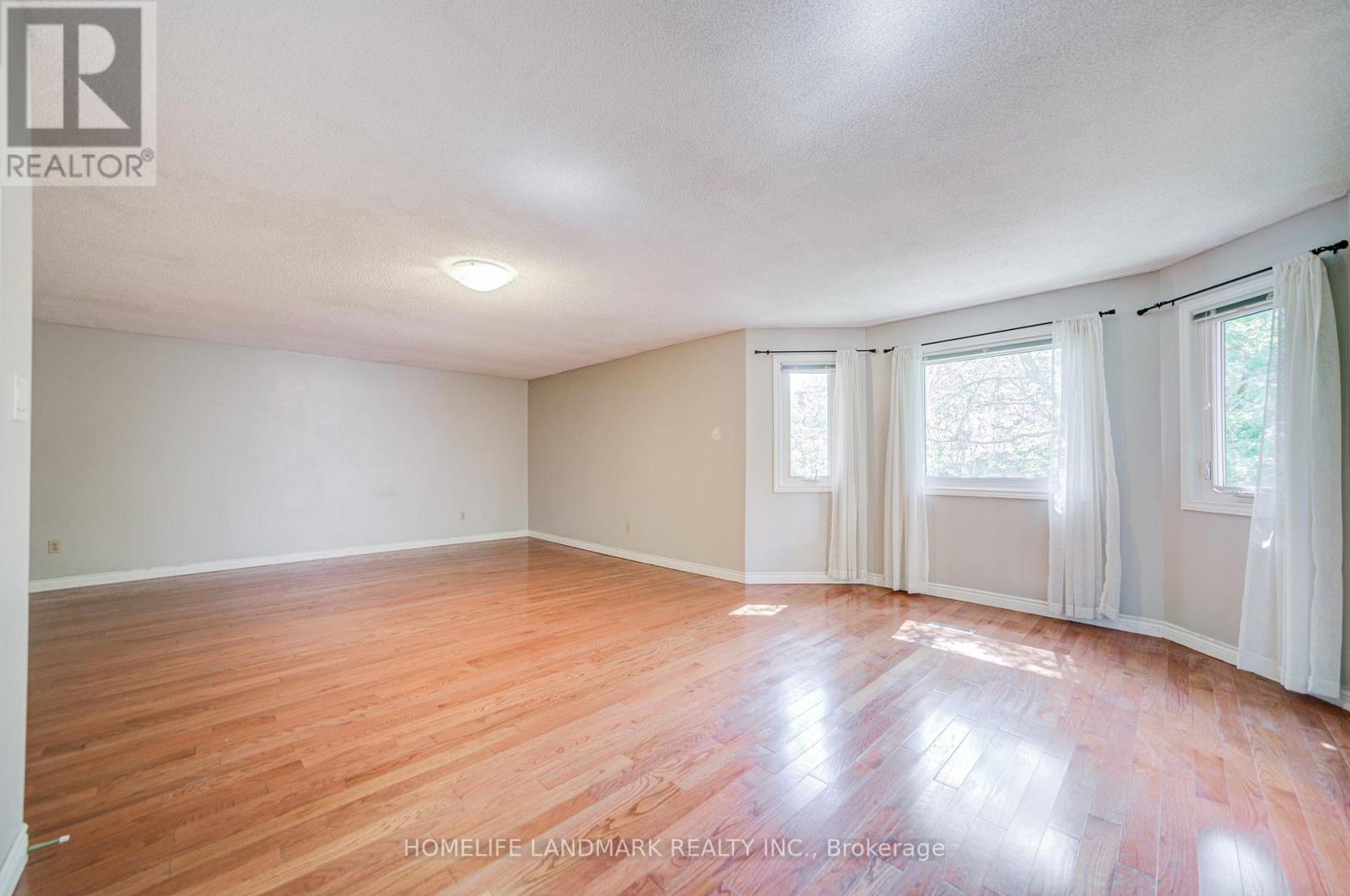 1194 Fairmeadow Trail, Oakville, Ontario  L6M 2M7 - Photo 19 - W12390295