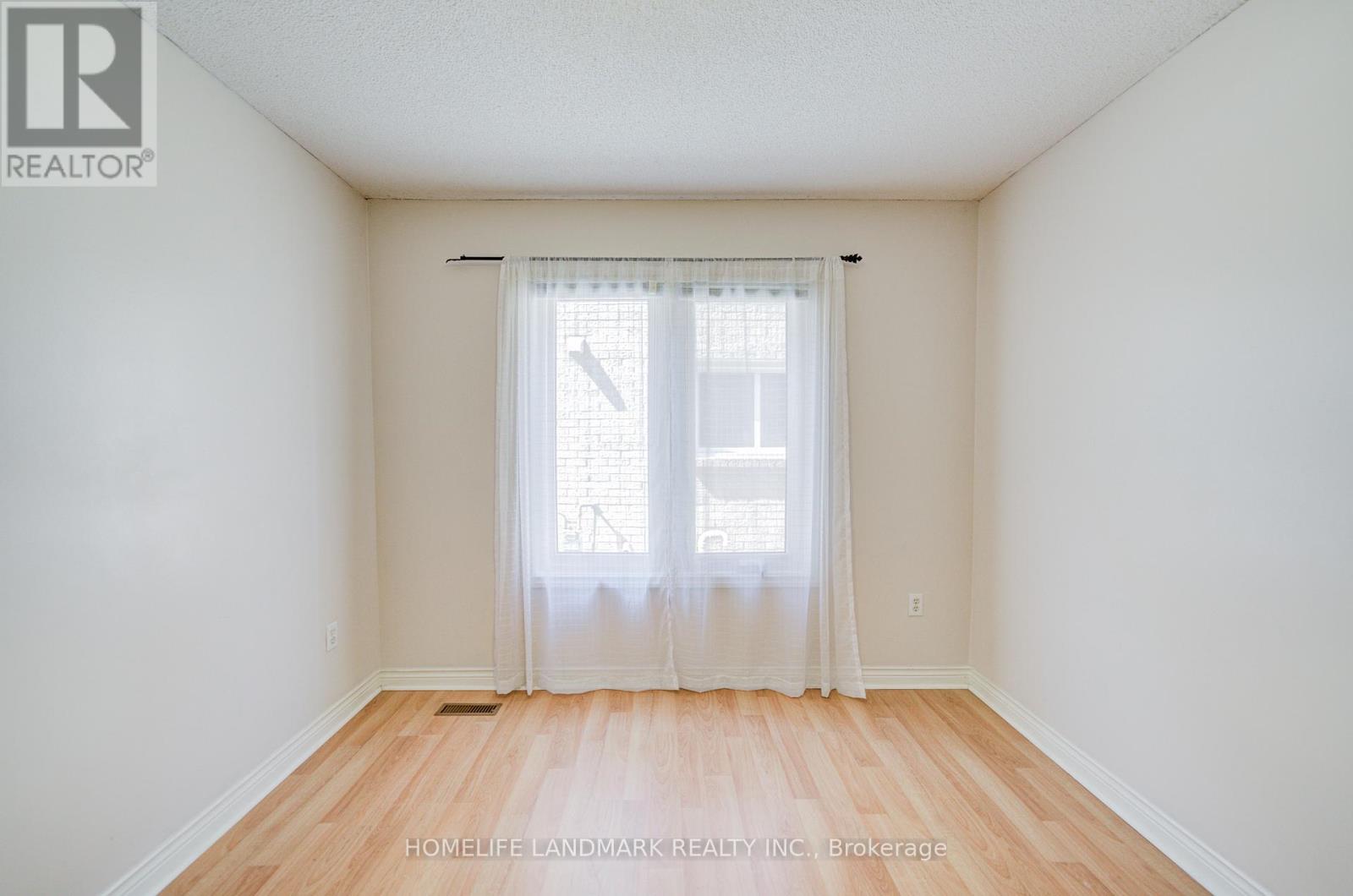 1194 Fairmeadow Trail, Oakville, Ontario  L6M 2M7 - Photo 26 - W12390295