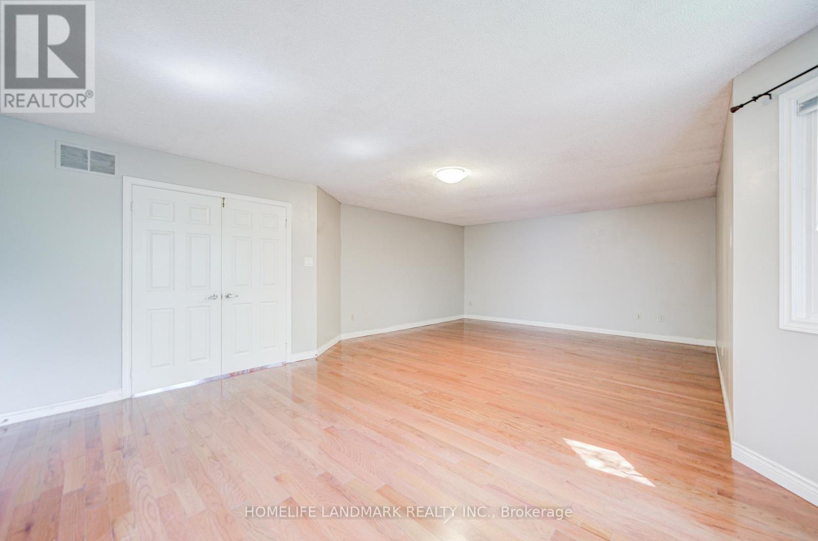 1194 Fairmeadow Trail, Oakville, Ontario  L6M 2M7 - Photo 7 - W12390295