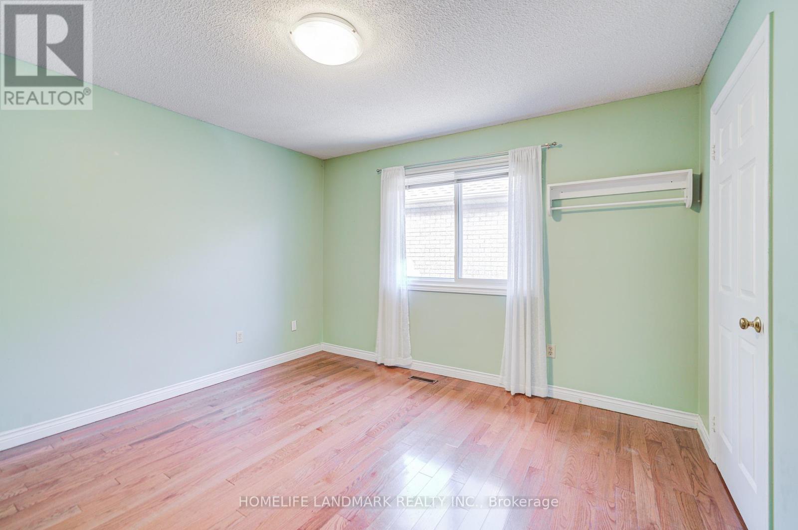 1194 Fairmeadow Trail, Oakville, Ontario  L6M 2M7 - Photo 8 - W12390295